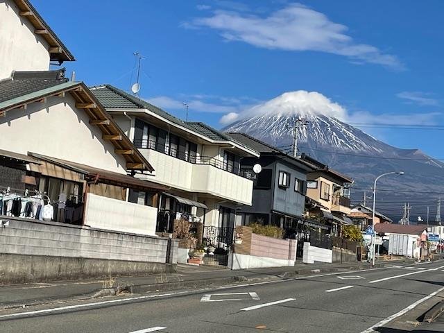 前面道路からの富士山眺望